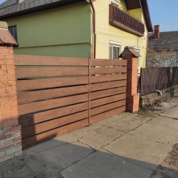 Egyedi kerítéselemek