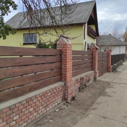 Egyedi kerítéselemek