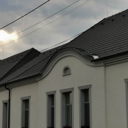 Rizalit korcolt lemezfedés